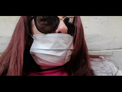 ❤️ Nicoletta kostaa naapurilleen ja pissaa hänen autotalliinsa (Special Covid19 Italian karanteeni) ❤❌ Super seksi at us