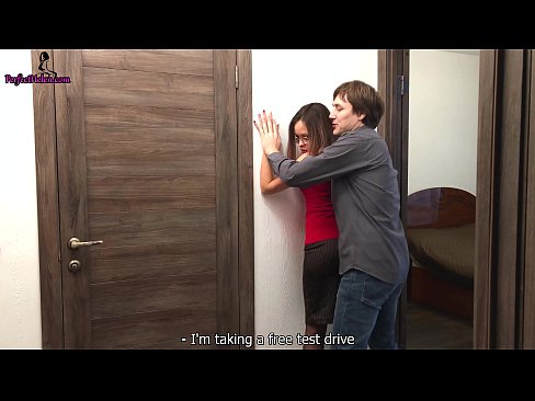 ❤️ Seksikäs kiinteistönvälittäjä runkkaa aistillisesti pilluaan ja nussii myydessään asuntoaan - Krempai ❤❌ Super seksi at us